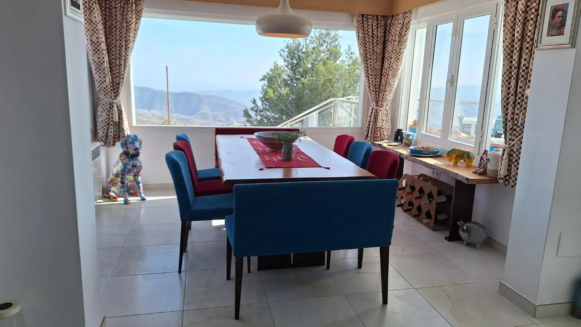 Casa Alta - Exclusive Large Luxury Private Villa, Large Pool, Amazing Views, On The Edge Of The Village And Next To Natural Park Canillas de Aceituno